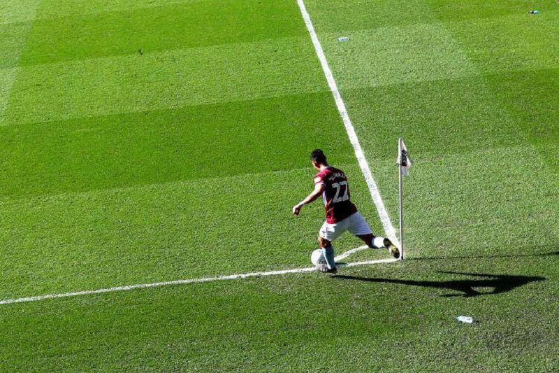 Những yếu tố tác động đến số lượng phạt góc