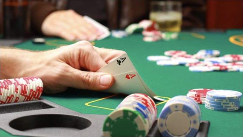 Thuật ngữ về các vị trí cơ bản trên bàn Poker